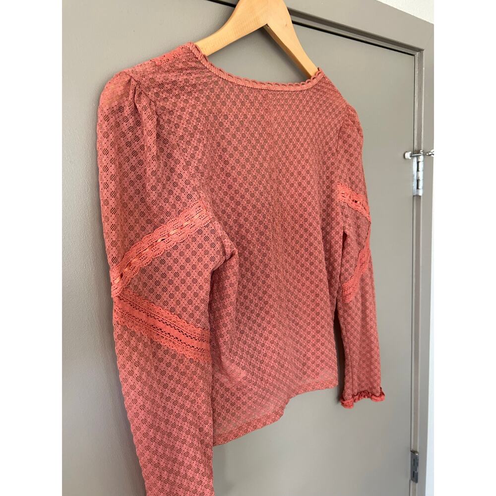 Free People Kika Top CoralPink LaceyVNeck ButtonFront Blouse Boho indie festival - Picture 11 of 16